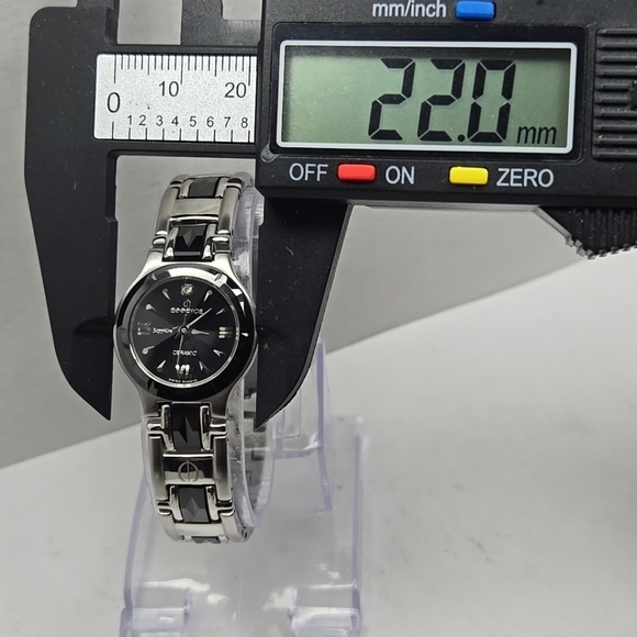 Vintage Womens Essence Ceramic Diamond Cut Sapphire Crystal Watch New Battery main image 9